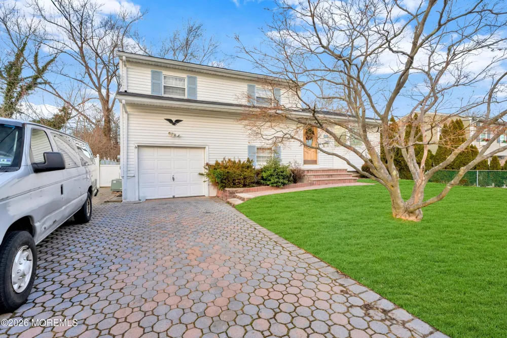 1121 Darlene Avenue Ocean, NJ 07712
