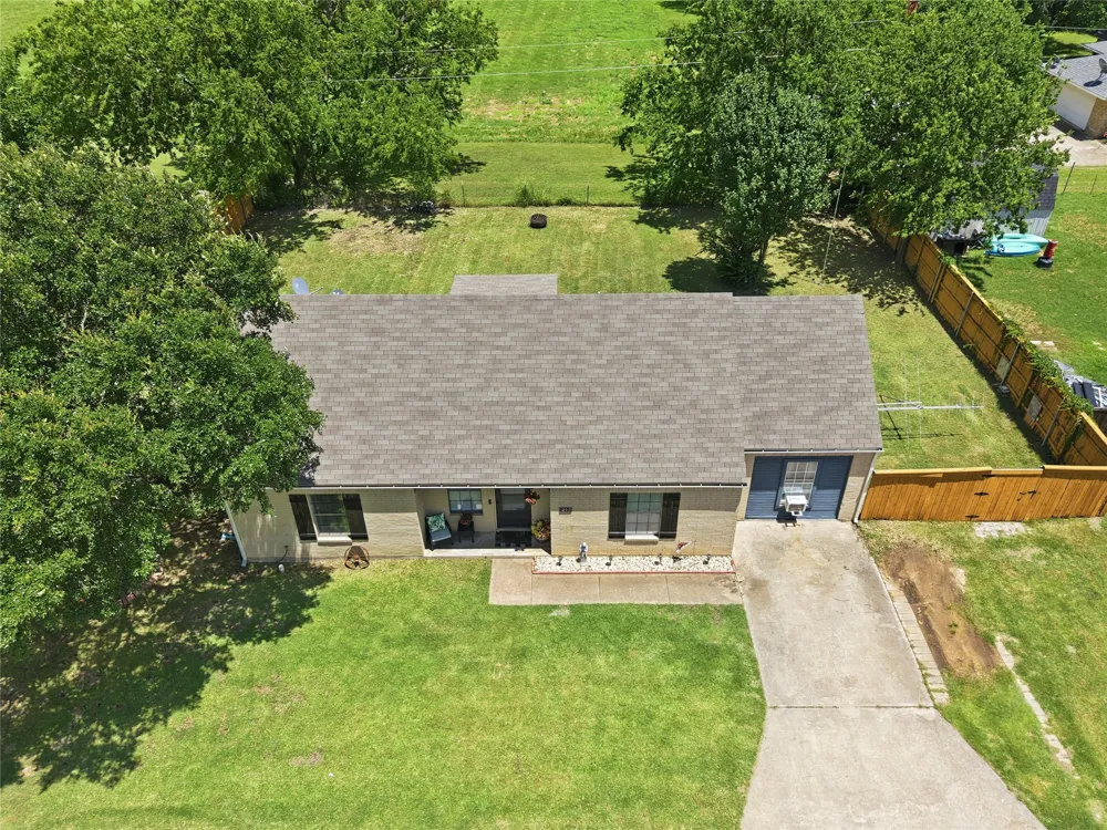 217 Laramie Circle Pilot Point, TX 76258