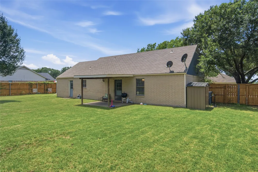 217 Laramie Circle Pilot Point, TX 76258