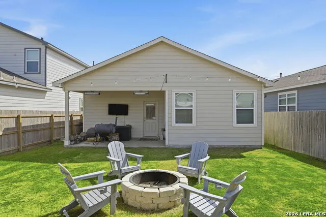 4010 FALLOW XING St Hedwig, TX 78152