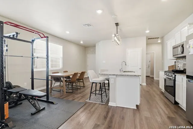 4010 FALLOW XING St Hedwig, TX 78152