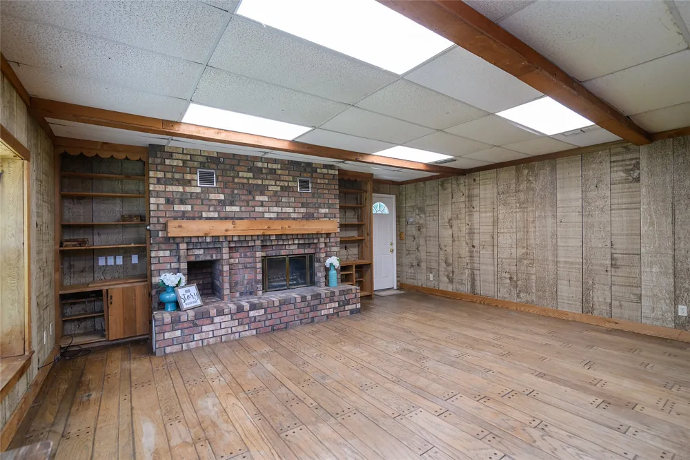802 Caddo Lease Mooringsport, LA 71060
