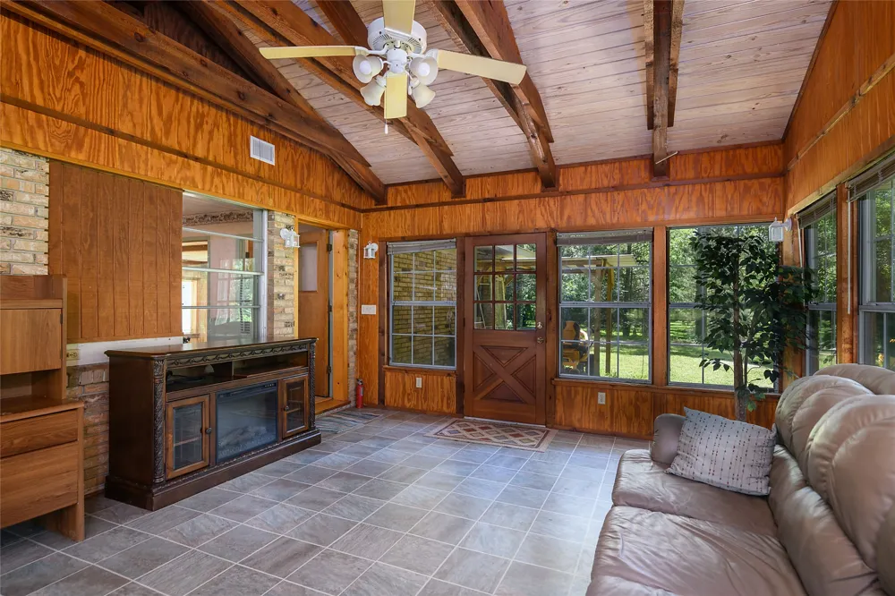 802 Caddo Lease Mooringsport, LA 71060