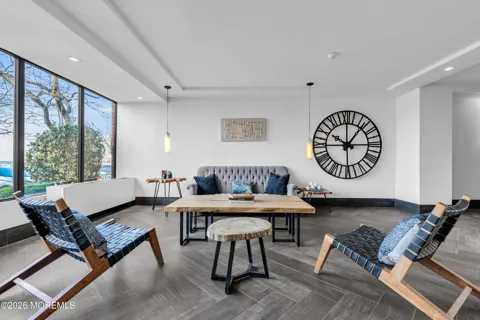 10 Ocean Boulevard #1F
