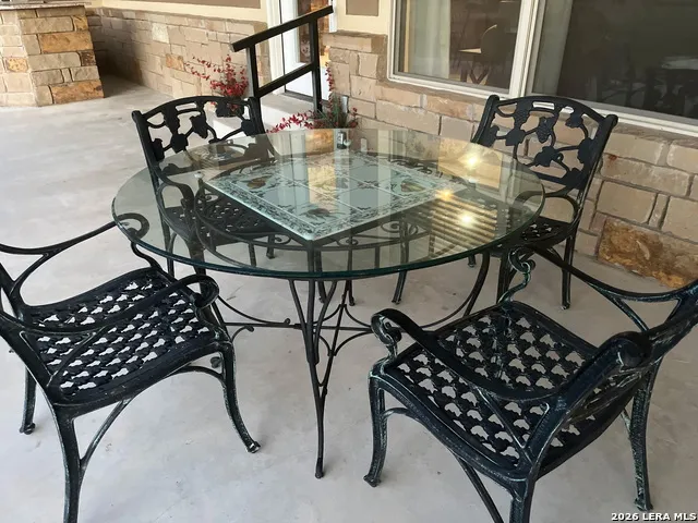 300 Rose Meadow Dr La Vernia, TX 78121