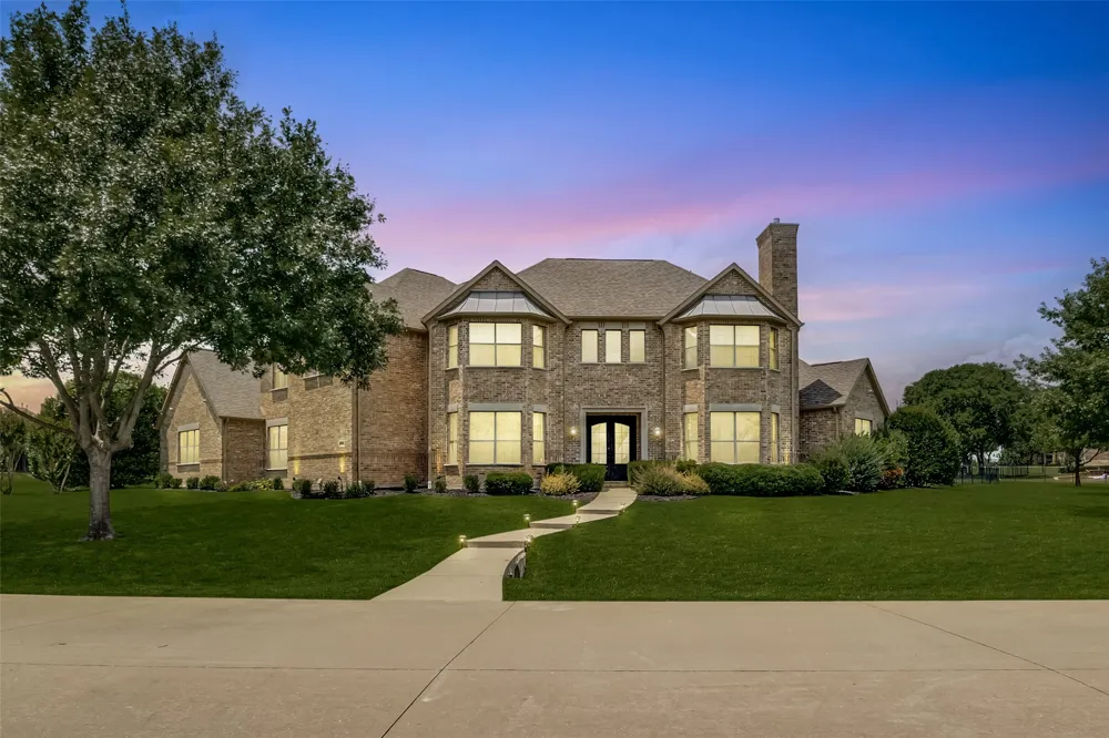 671 Lakeridge Drive Fairview, TX 75069