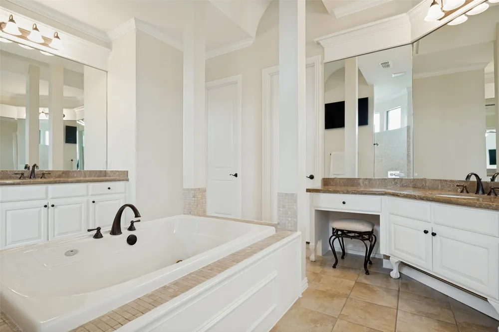 671 Lakeridge Drive Fairview, TX 75069