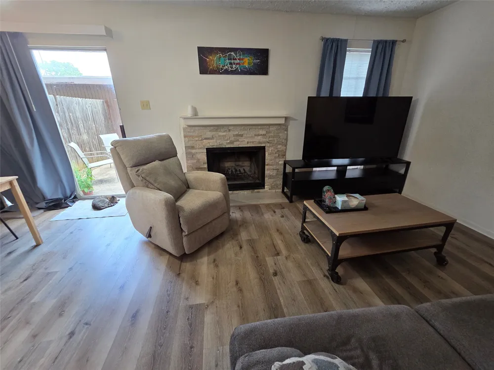 1402 S Carrier Parkway #307 Grand Prairie, TX 75051