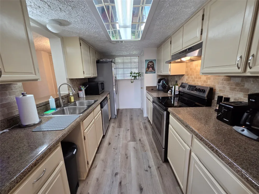 1402 S Carrier Parkway #307 Grand Prairie, TX 75051