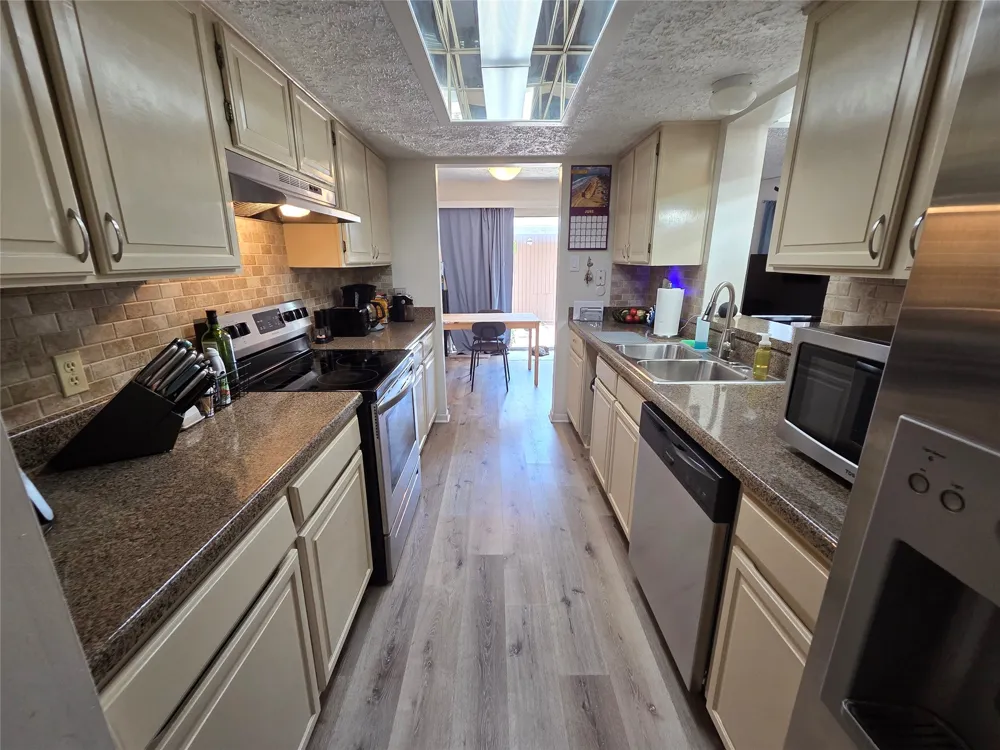 1402 S Carrier Parkway #307 Grand Prairie, TX 75051