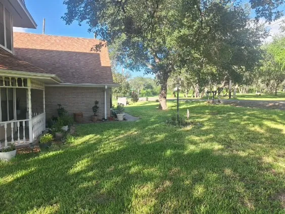 225 Linney Lane Beeville, TX 78102