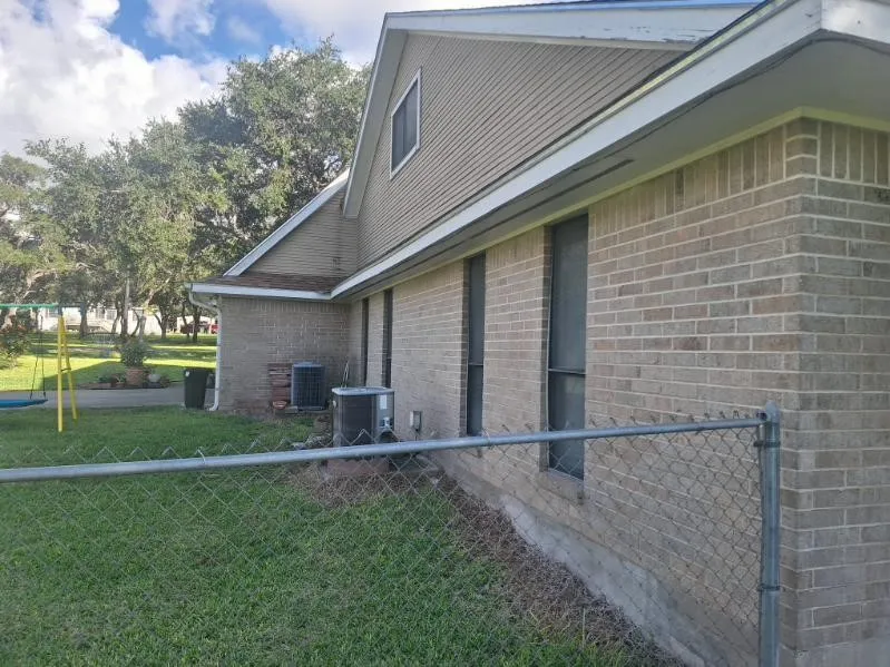 225 Linney Lane Beeville, TX 78102