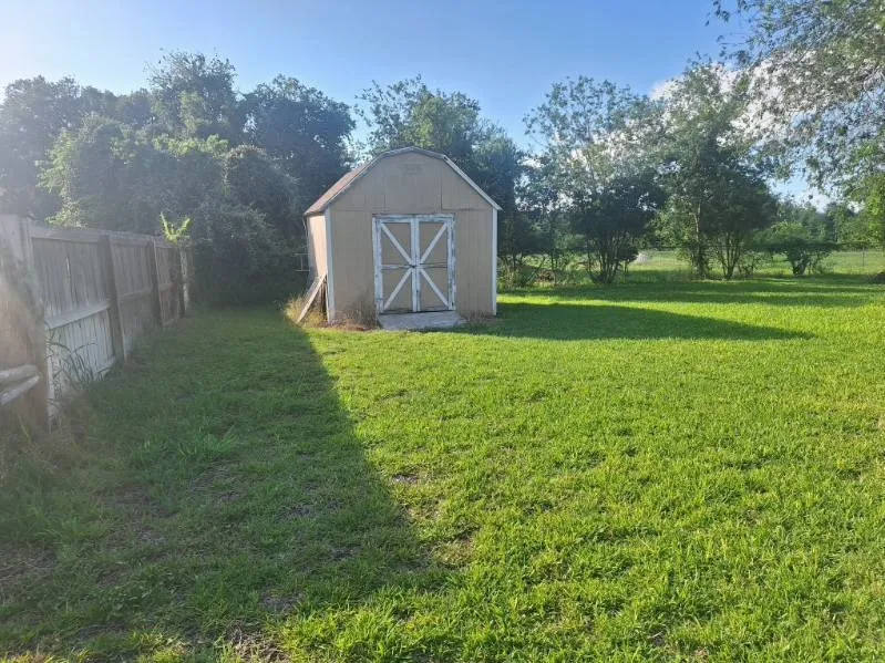 225 Linney Lane Beeville, TX 78102