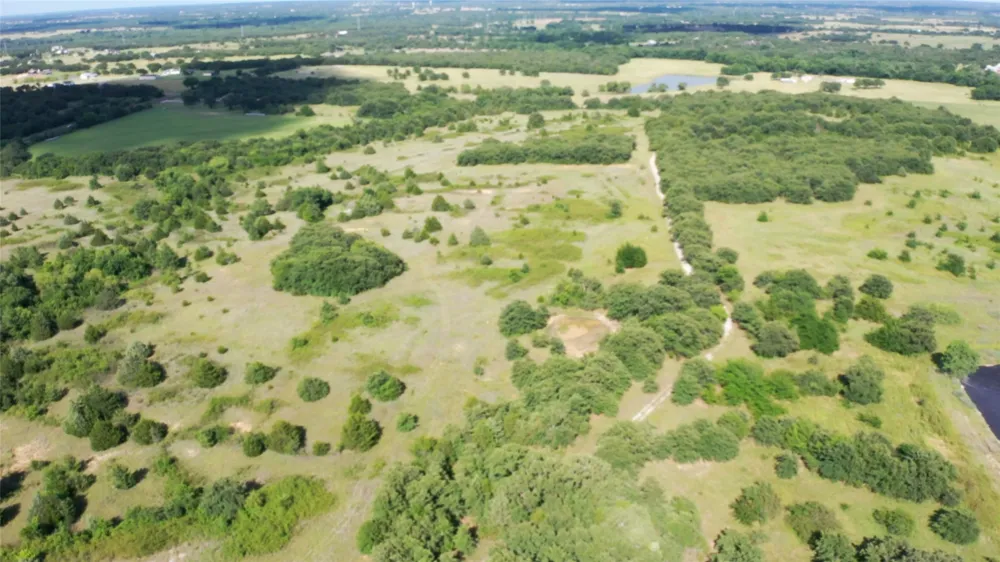 213 County Road 1560 Alvord, TX 76225