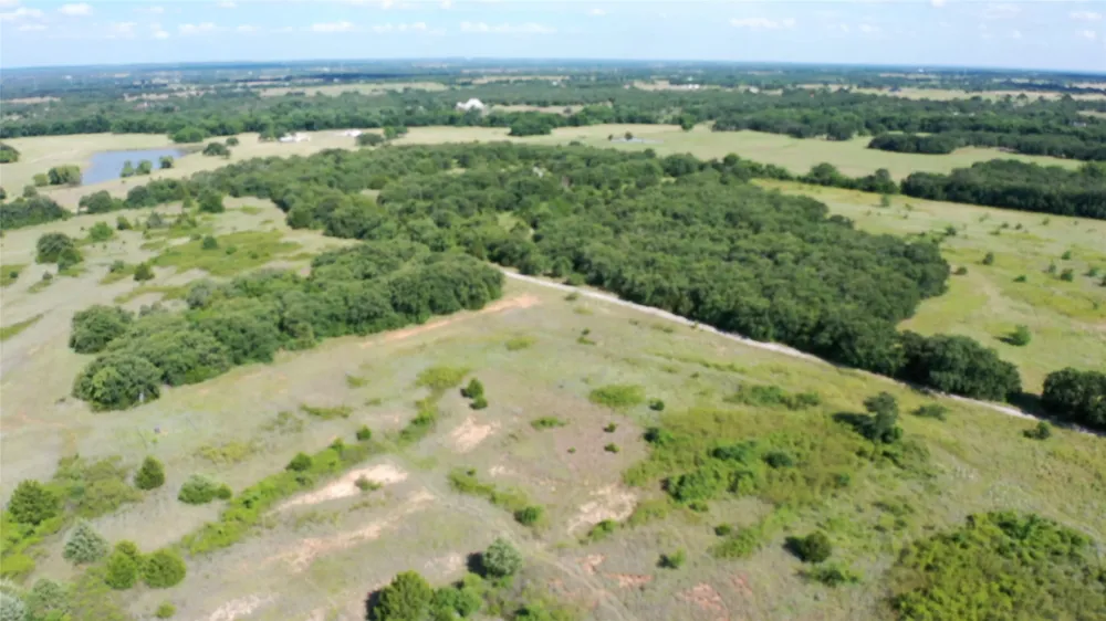 213 County Road 1560 Alvord, TX 76225