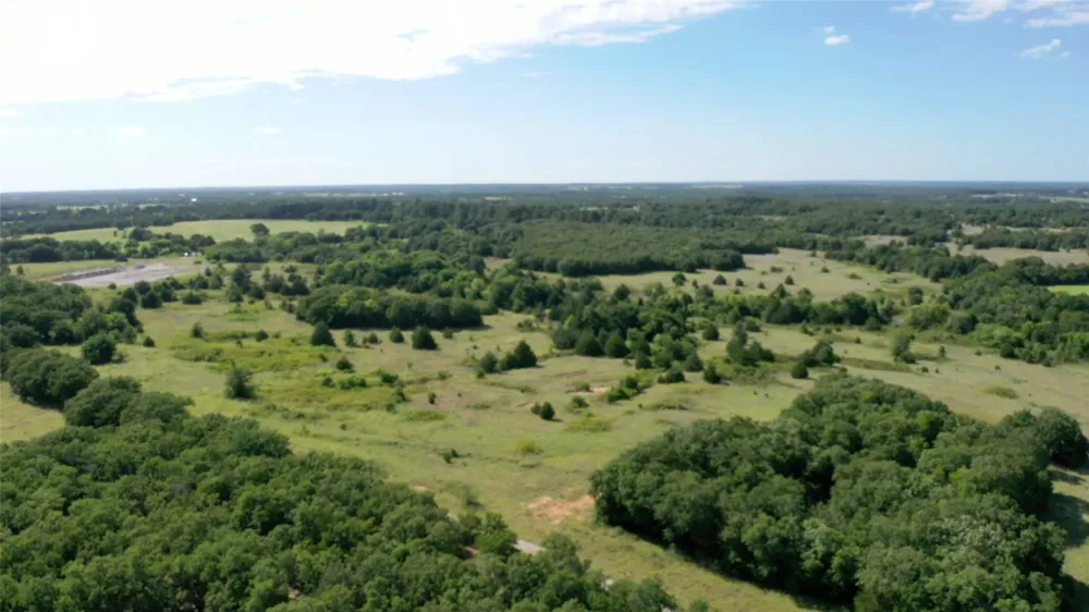 213 County Road 1560 Alvord, TX 76225
