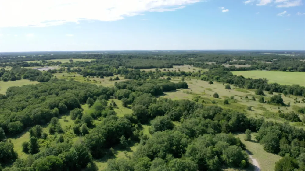 213 County Road 1560 Alvord, TX 76225