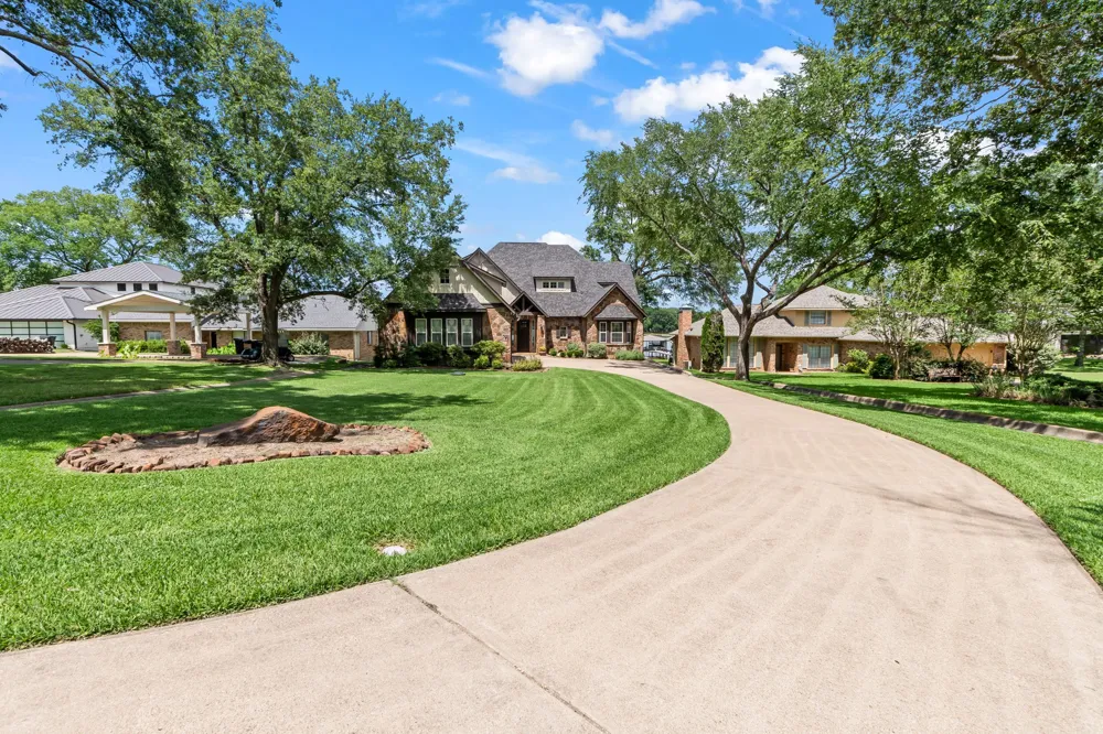 229 Beverly Drive Malakoff, TX 75148