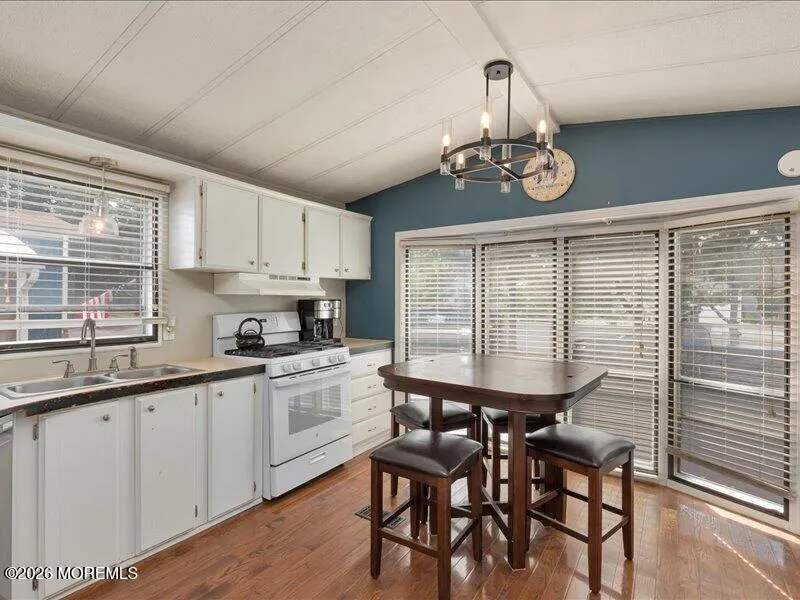 66 Shorehaven Park Hazlet, NJ 07730