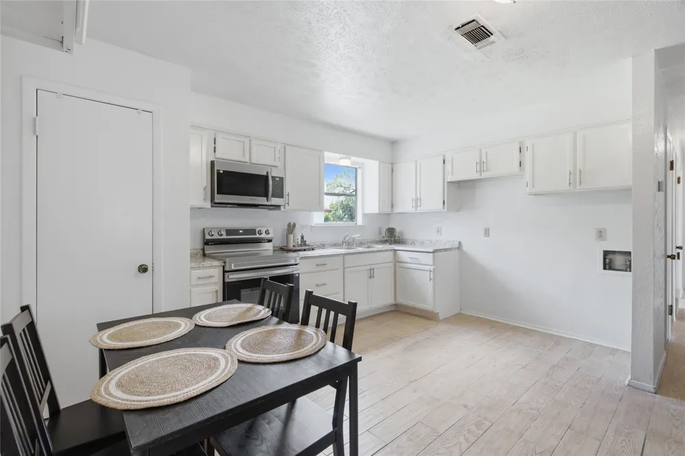 200 Russell Street White Settlement, TX 76108