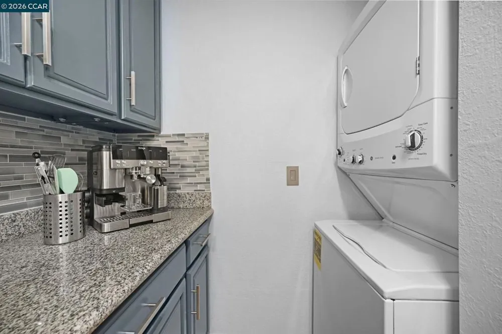 1410 Bel Air Dr #203 Concord, CA 94521