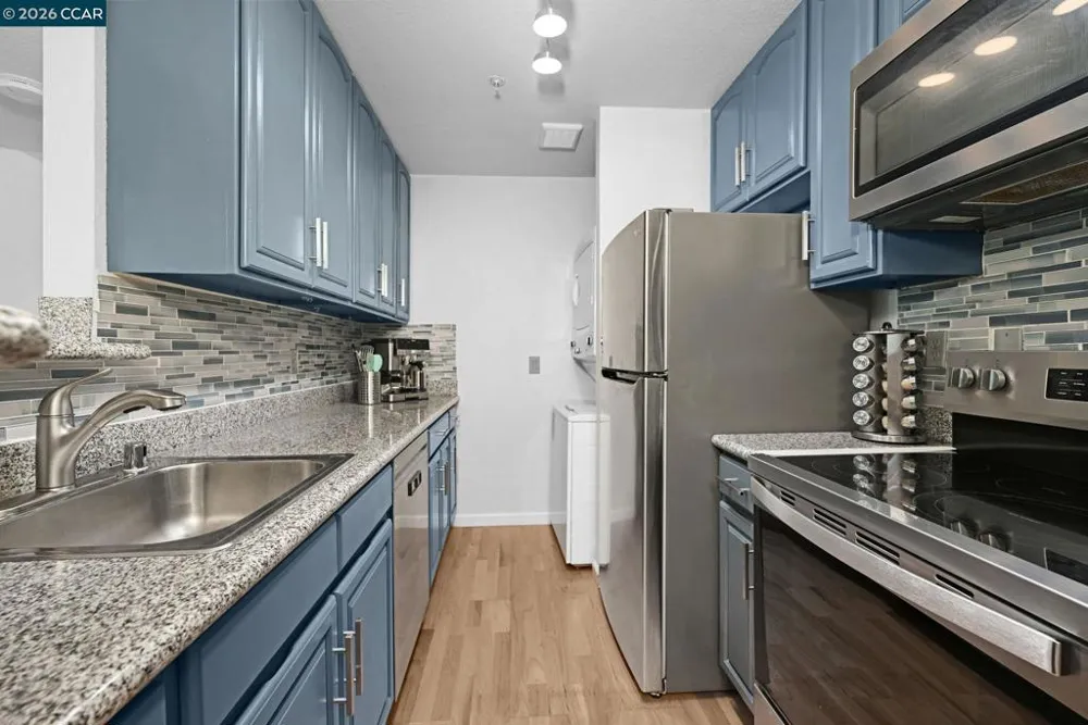 1410 Bel Air Dr #203 Concord, CA 94521