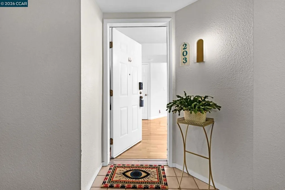 1410 Bel Air Dr #203 Concord, CA 94521