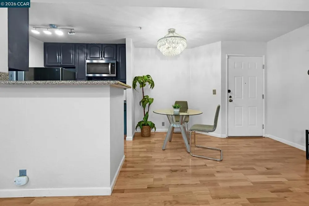1410 Bel Air Dr #203 Concord, CA 94521