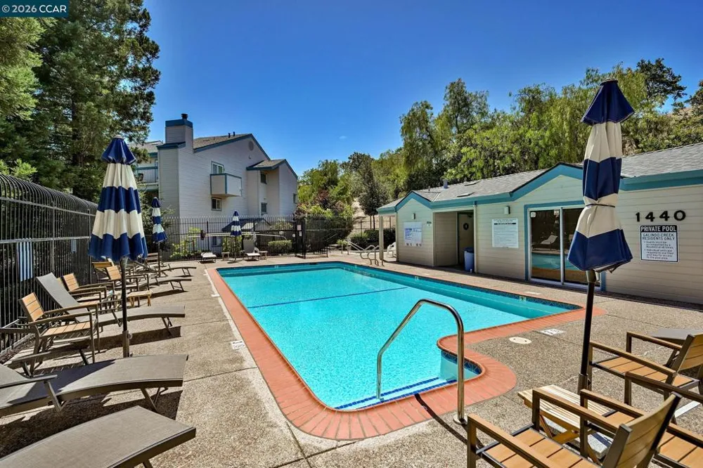 1410 Bel Air Dr #203 Concord, CA 94521