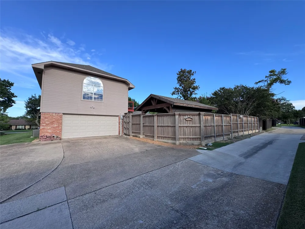 3303 Canyon Creek Drive Richardson, TX 75080