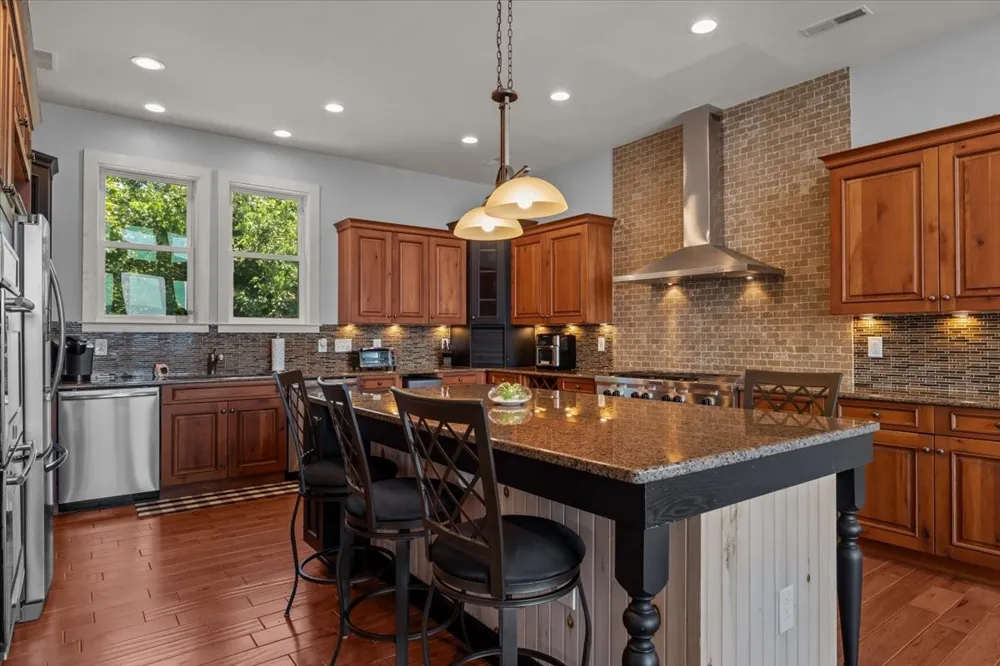 300 Sunset Ridge Waverly, TN 37185