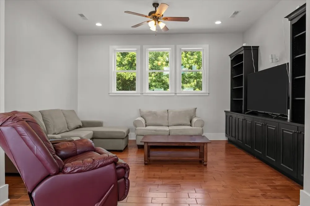 300 Sunset Ridge Waverly, TN 37185