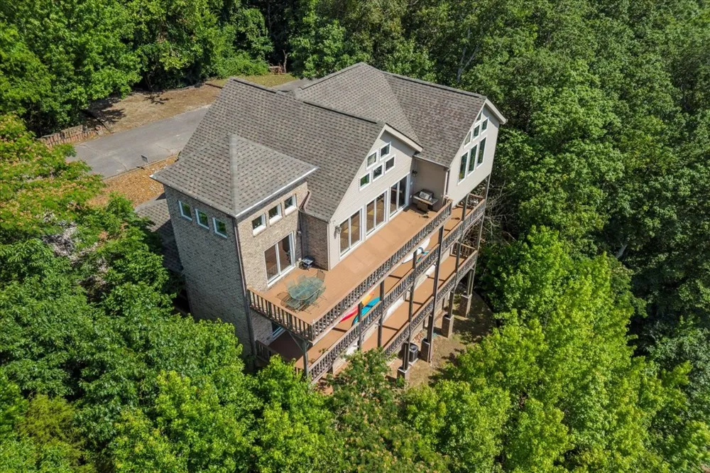 300 Sunset Ridge Waverly, TN 37185