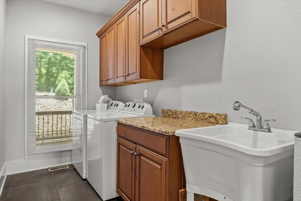 300 Sunset Ridge Waverly, TN 37185