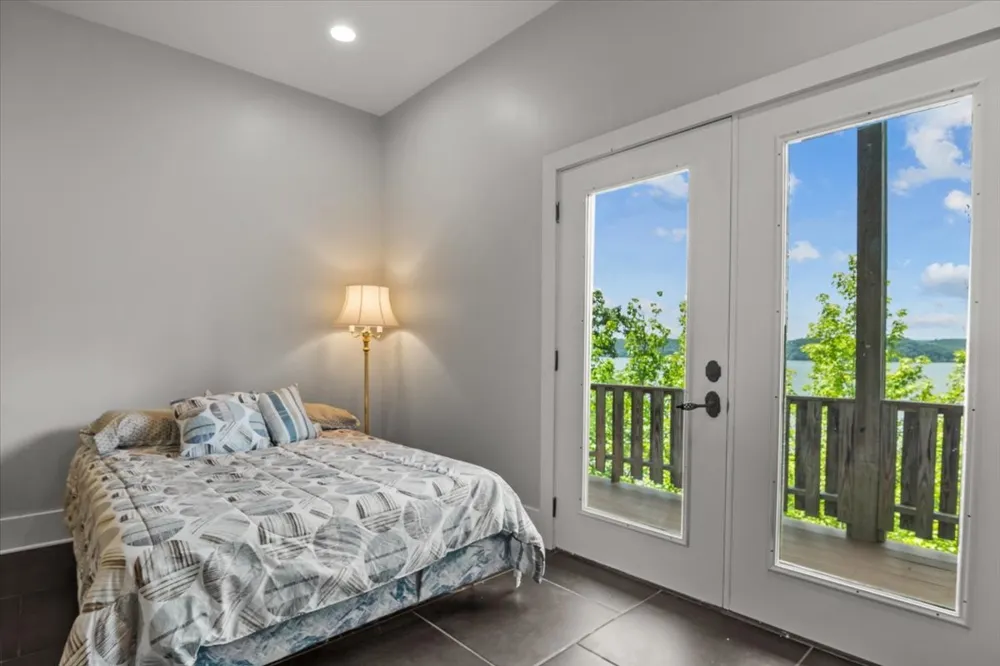 300 Sunset Ridge Waverly, TN 37185