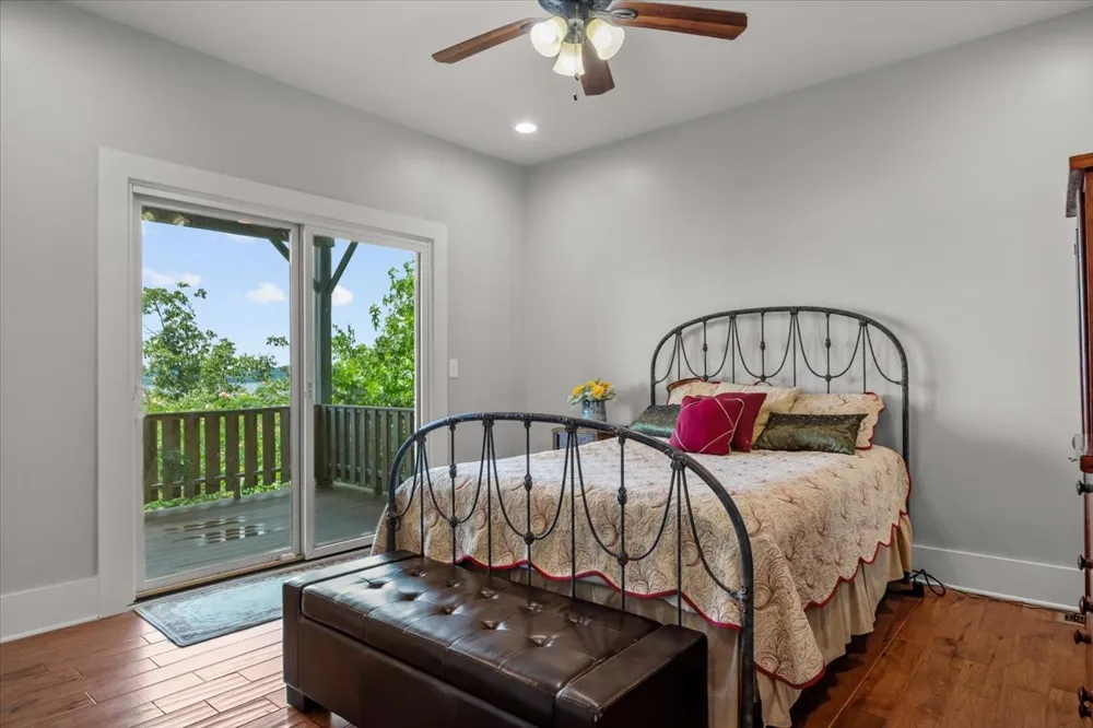300 Sunset Ridge Waverly, TN 37185