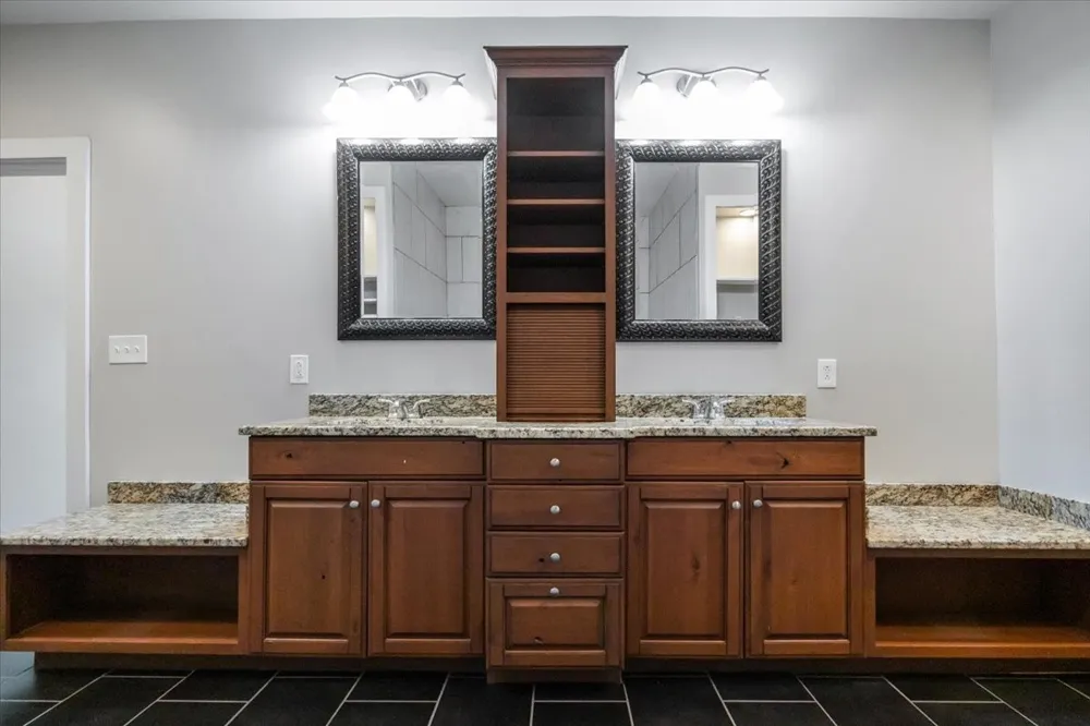 300 Sunset Ridge Waverly, TN 37185