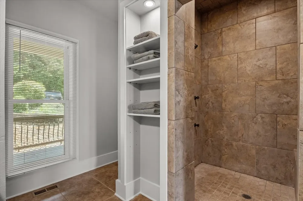 300 Sunset Ridge Waverly, TN 37185