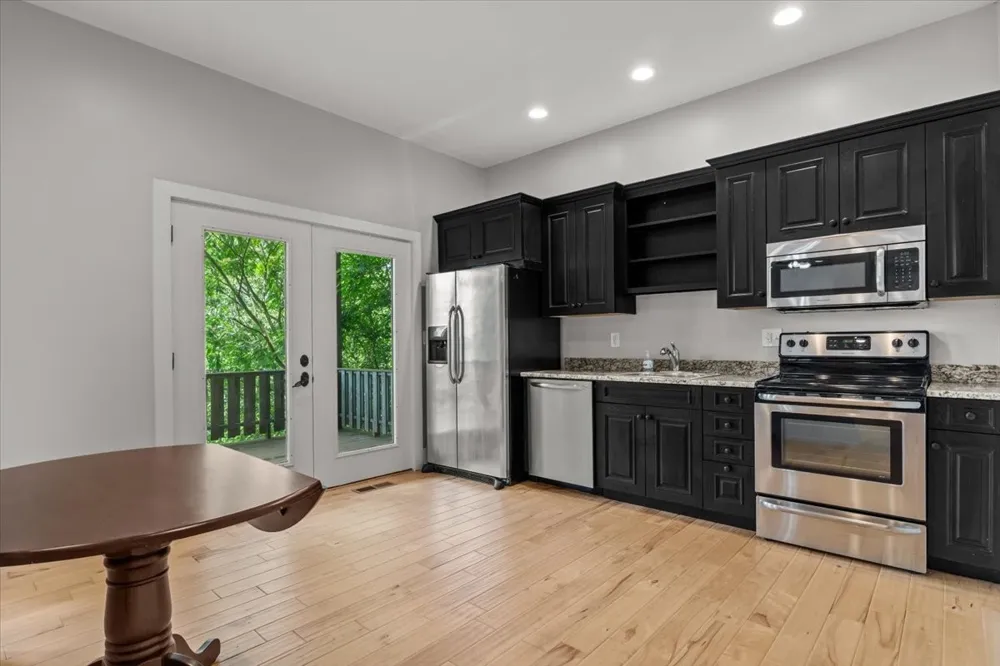 300 Sunset Ridge Waverly, TN 37185