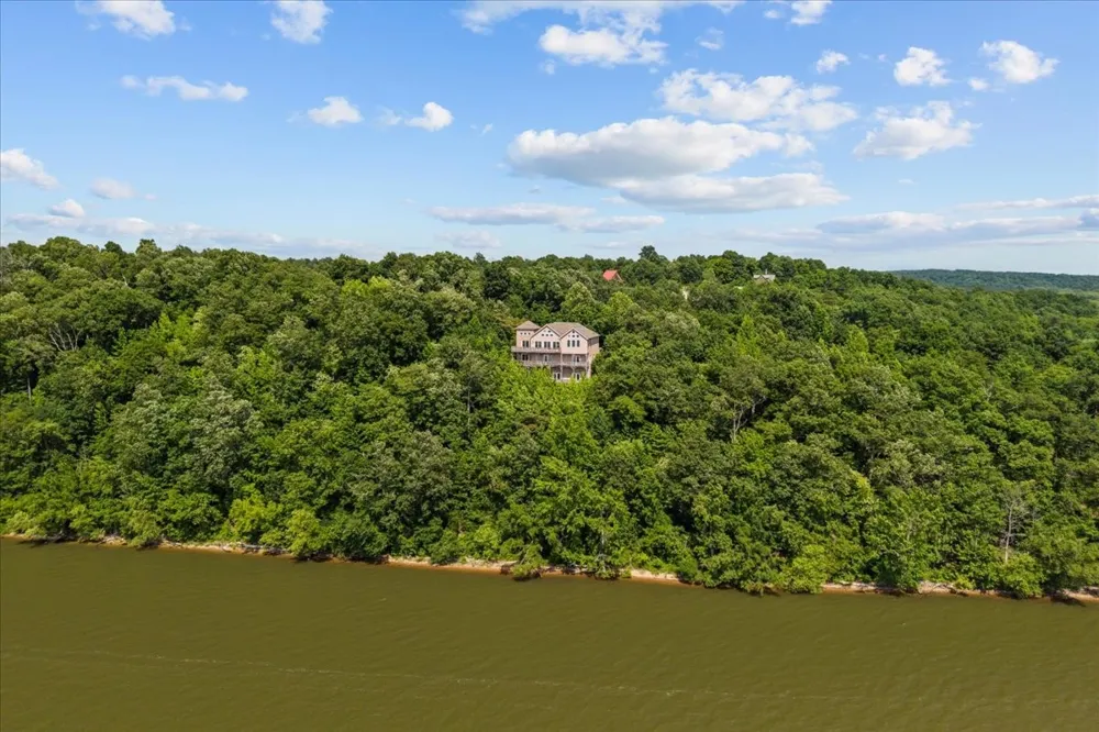 300 Sunset Ridge Waverly, TN 37185