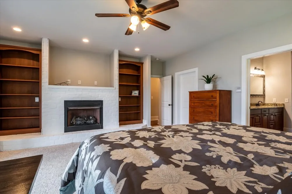 300 Sunset Ridge Waverly, TN 37185