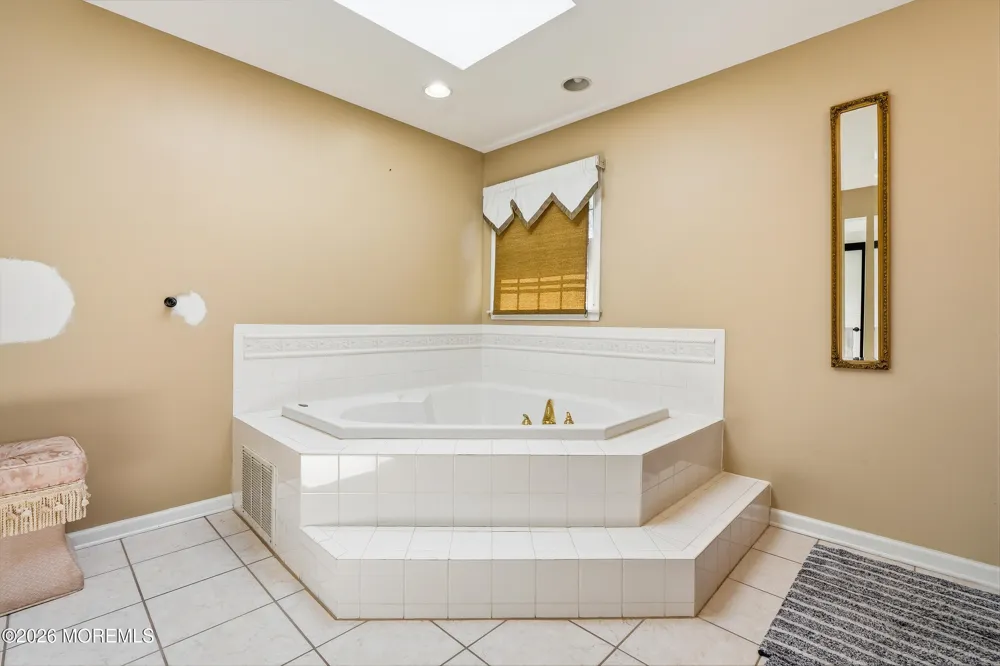58 Georgetown Road Eatontown, NJ 07724