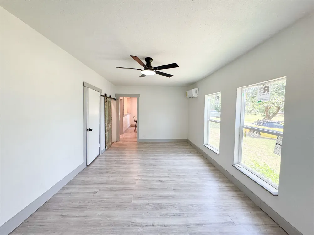 1402 Avenue A Cisco, TX 76437