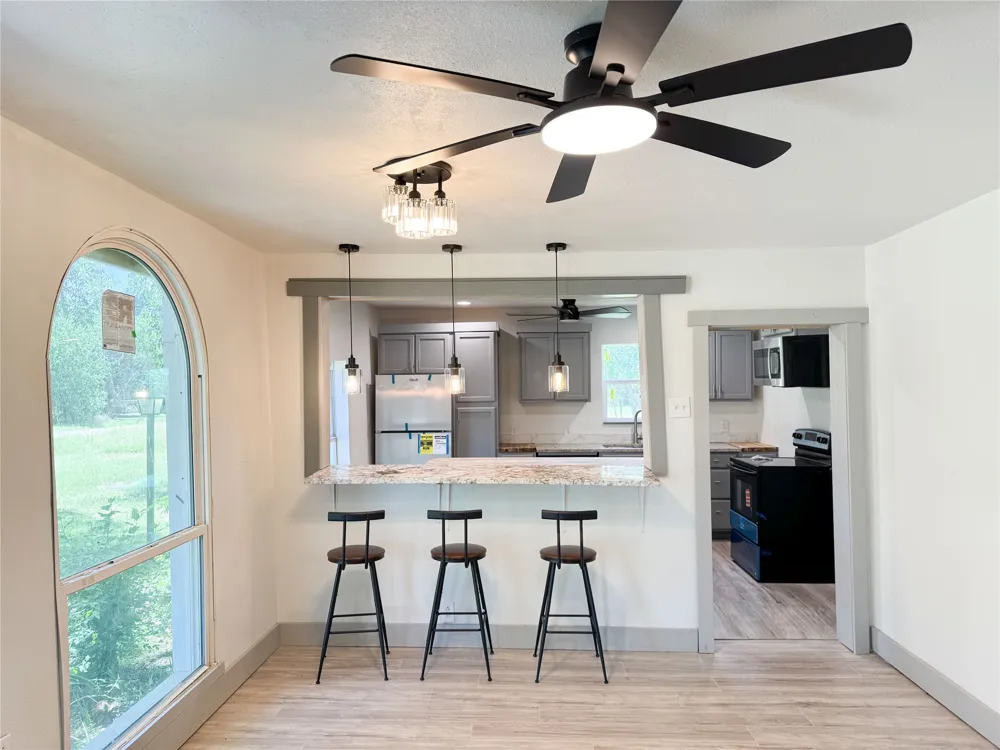 1402 Avenue A Cisco, TX 76437