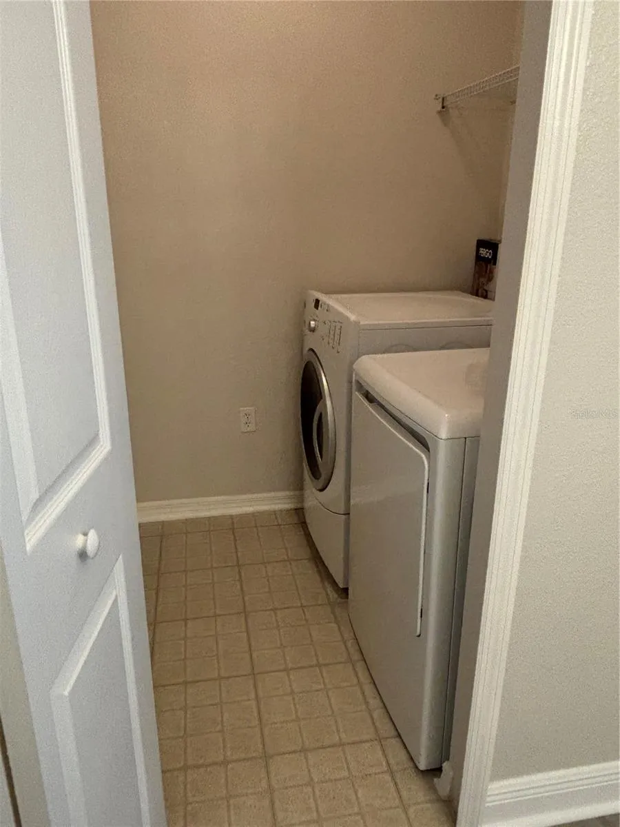 417 SOUTHERN PECAN CIRCLE #207 Winter Garden, FL 34787