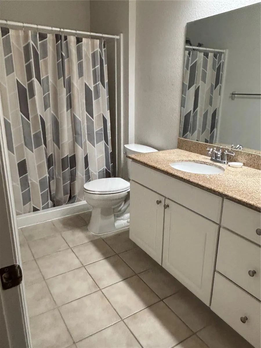 417 SOUTHERN PECAN CIRCLE #207 Winter Garden, FL 34787