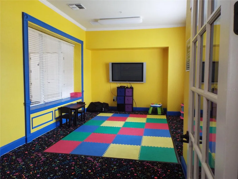 417 SOUTHERN PECAN CIRCLE #207 Winter Garden, FL 34787