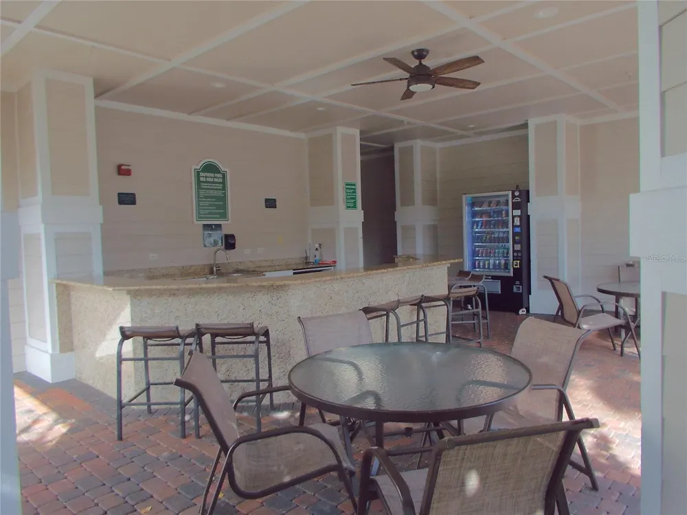 417 SOUTHERN PECAN CIRCLE #207 Winter Garden, FL 34787