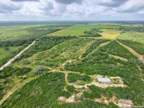 8711 County Road 1301