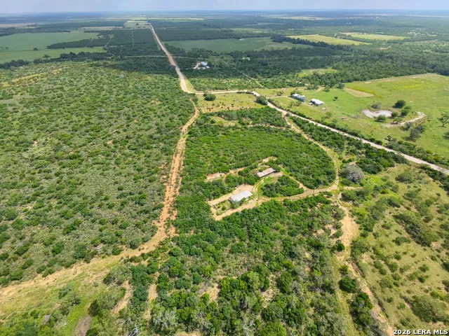 8711 County Road 1301 Moore, TX 78057